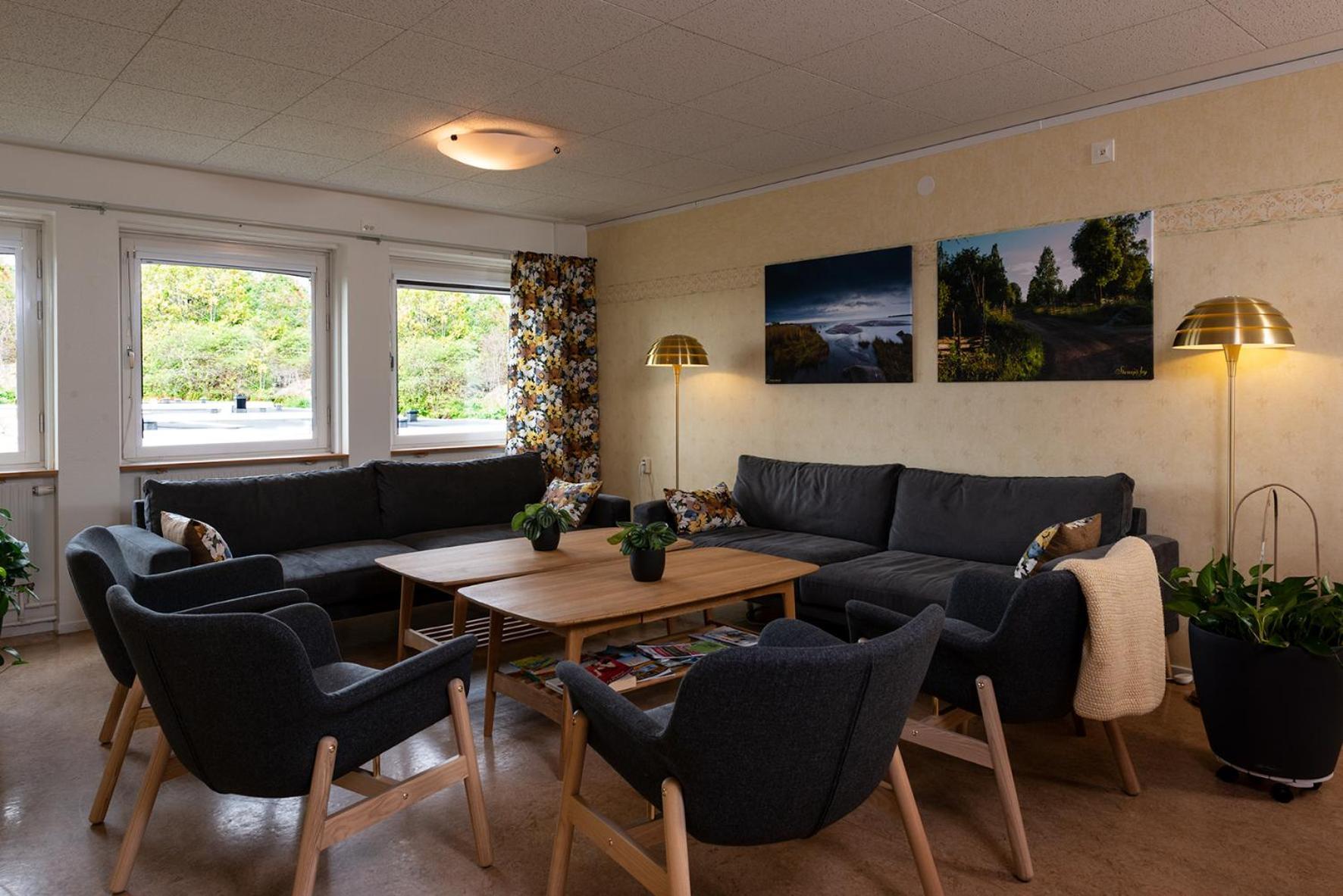 Logi Tuppen, Vandrarhem - Oskarshamns Folkhoegskola Esterno foto