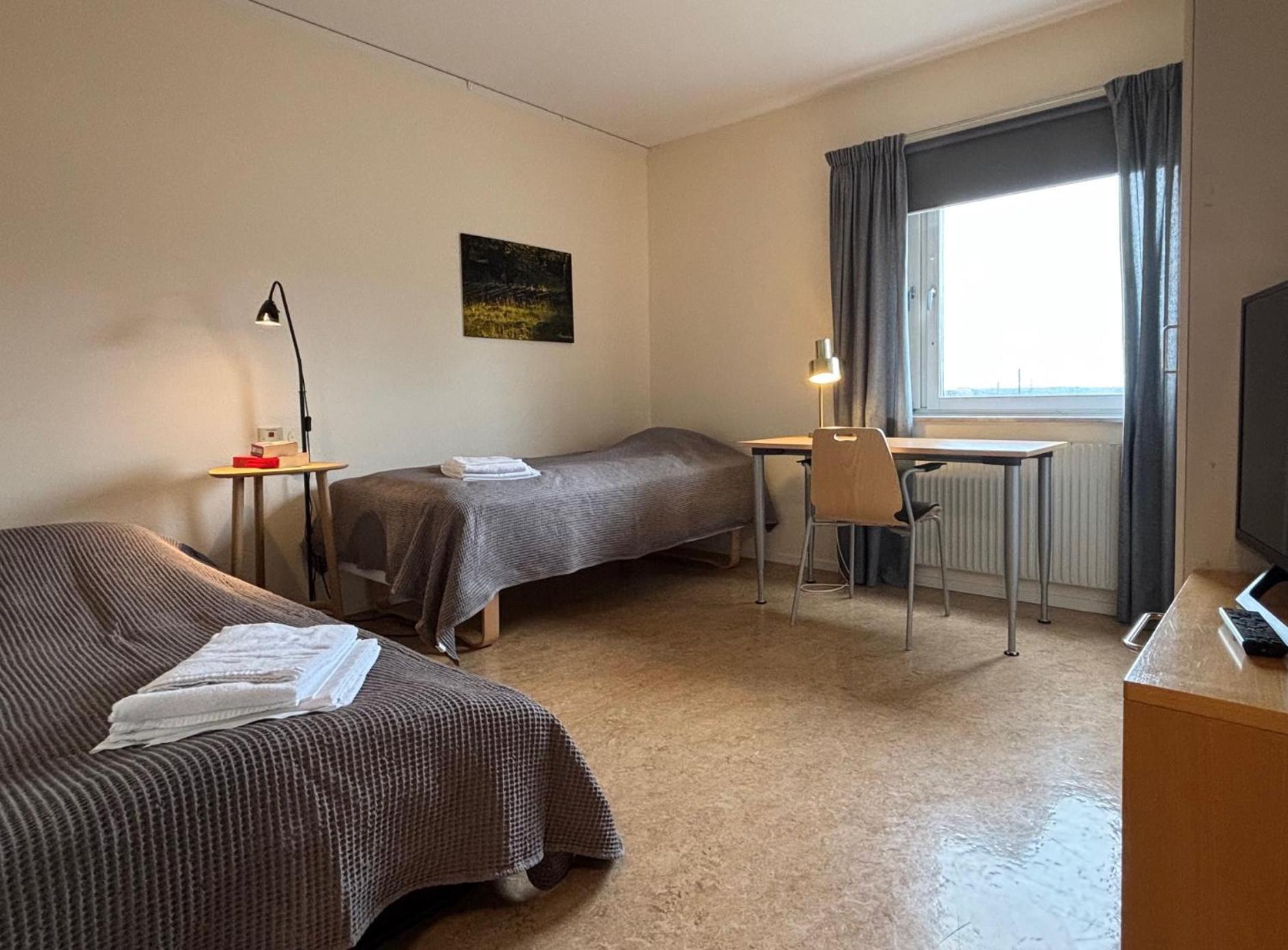 Logi Tuppen, Vandrarhem - Oskarshamns Folkhoegskola Esterno foto