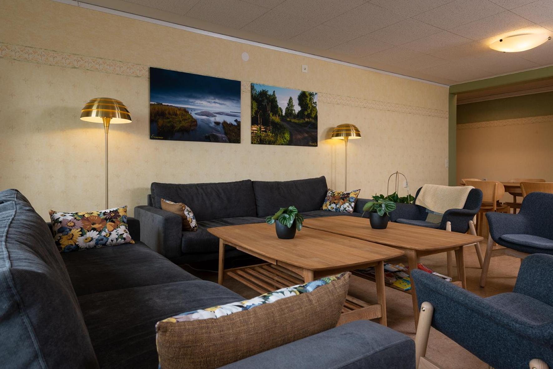 Logi Tuppen, Vandrarhem - Oskarshamns Folkhoegskola Esterno foto